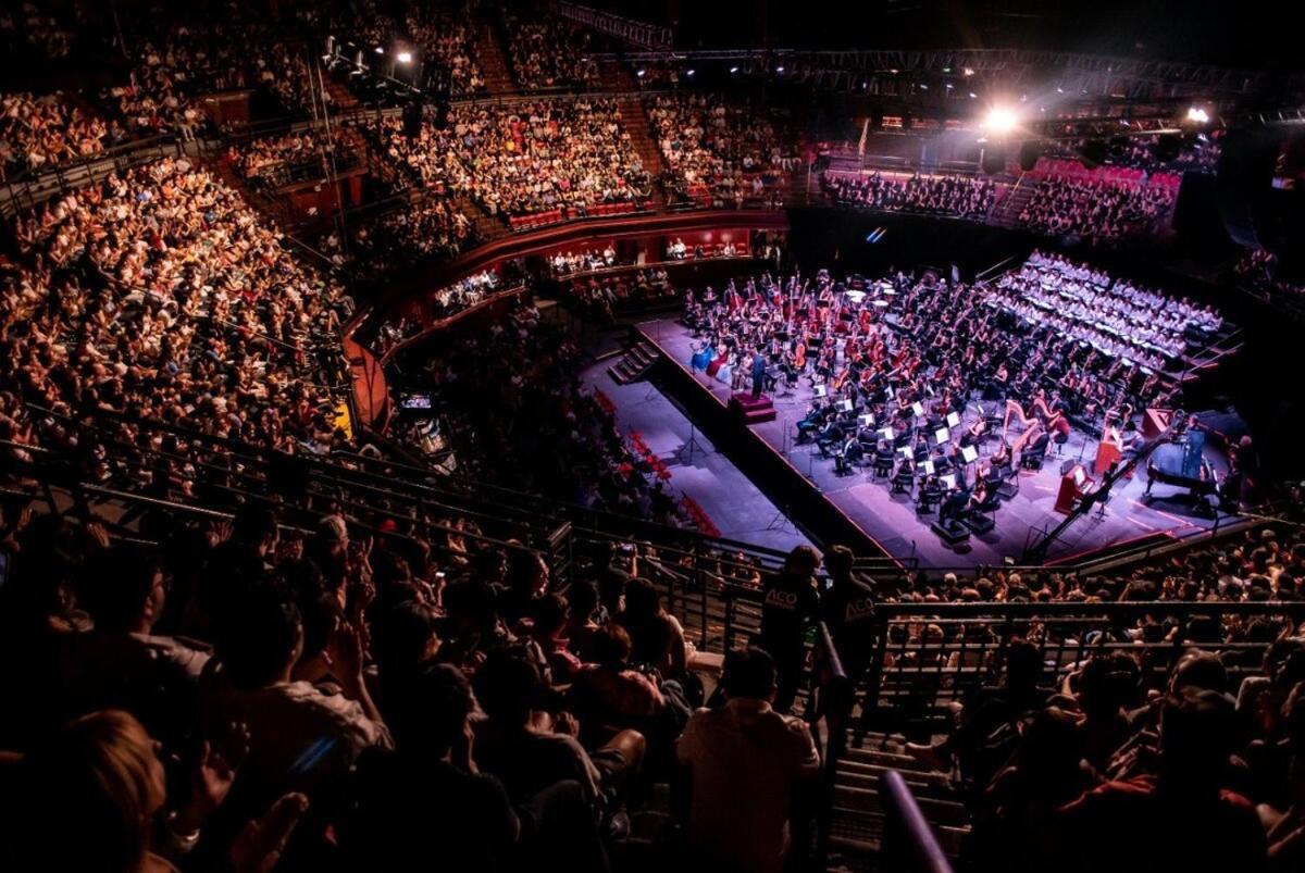Cerca De Fantasilandia,movistar Arena, Club Hipico, Teatro Caupolican *
